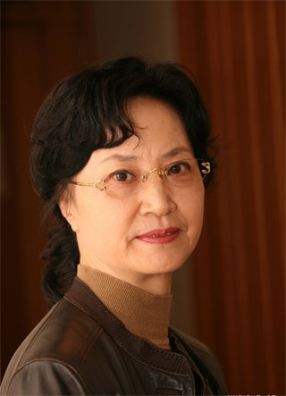 京剧名家唱名段迎国庆拉开新乐季序幕